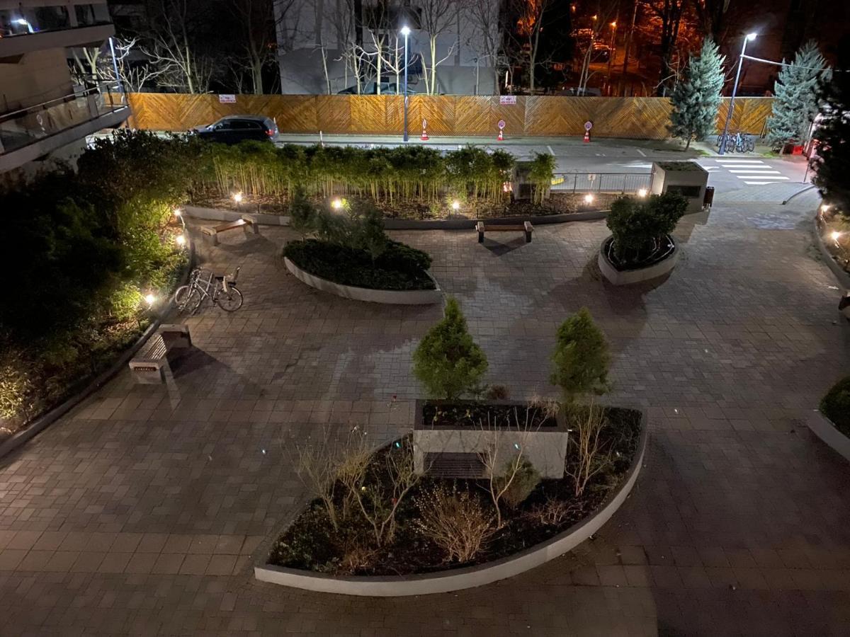 Green Apartment 214 With Private Parking บูคาเรสต์ ภายนอก รูปภาพ